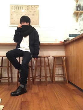 「カフェ」｜「アイテム（ブルゾン）」を使った、ジジさん（メンズ・165cm）の冬コーディネート