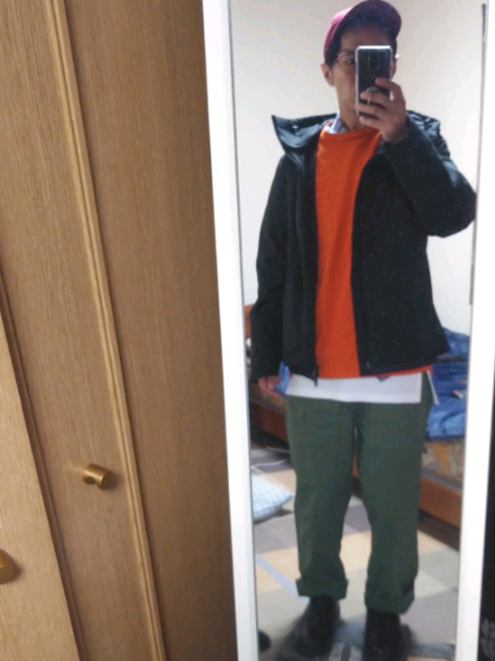 「タンスのアイテム（雑貨/ホビー、ブラウン系）」を使った、noriyukiさん（メンズ・167cm）の秋コーディネートの1枚目の写真