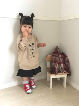 「AZUL by moussy（アズールバイマウジー）のアイテム（スウェット）」を使った、あんずさん（キッズ・90cm）の秋コーディネート