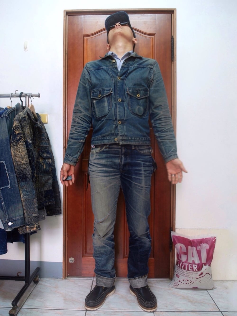 「denimondenim、色落ち、経年変化、秋のコーデ、visvim grizzly、KAPITAL」｜「STUDIO D'ARTISANのアイテム（デニムパンツ、ブルー系）」を使った、金旺さん（メンズ・179cm）の秋コーディネートの1枚目の写真