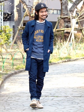 「シャツ×スウェット」｜「アイテム（ジャケット/アウター）」を使った、アッキーさん（メンズ・166cm）の春コーディネート