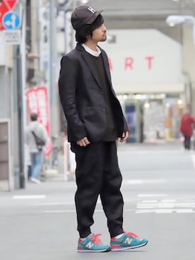 「ワイドテーパードパンツ」｜「アイテム（テーラードジャケット）」を使った、アッキーさん（メンズ・165cm）の春コーディネート