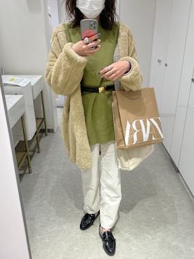 「ピスタチオ」｜「アイテム（ローファー）」を使った、shino hayasakiさん（レディース・165cm）の冬コーディネート