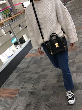 「3.1 Phillip Lim（スリーワンフィリップリム）のPASHLI MINI SATCHEL	（ショルダーバッグ）」を使った、kmさん（レディース・163cm）の冬コーディネート
