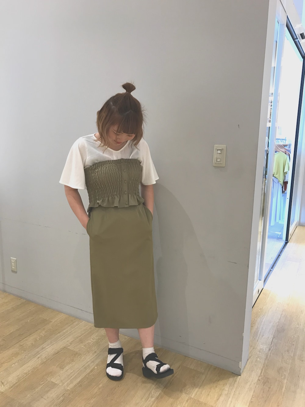 「RAY CASSINのアイテム（ワンピース/ドレス、グリーン系）」を使った、miku.さん（レディース・163cm）の春コーディネートの1枚目の写真