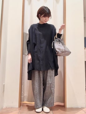 「チュニック」｜「アイテム（スリッポン）」を使った、amiさん（レディース・159cm）の春コーディネート