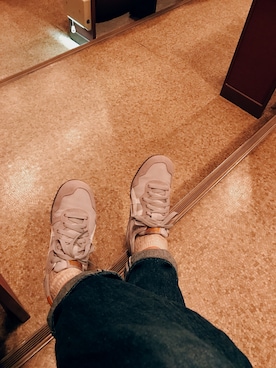 「Onitsuka Tiger（オニツカタイガー）のアイテム（スニーカー、グレー系）」を使った、risaさん（レディース）の夏コーディネート