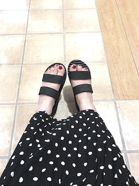 「無印良品（ムジルシリョウヒン）のアイテム（サンダル、ブラック系）」を使った、risaさん（レディース）の夏コーディネート