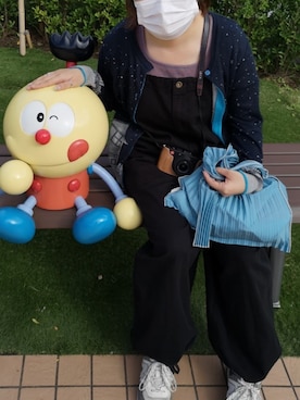 「未来デパートのアイテム（カーディガン/ボレロ、ブルー系）」を使った、risaさん（レディース）の秋コーディネート