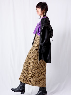 「chignon starのアイテム（Tシャツ/カットソー、パープル系）」を使った、ミドリさん（レディース）の夏コーディネート