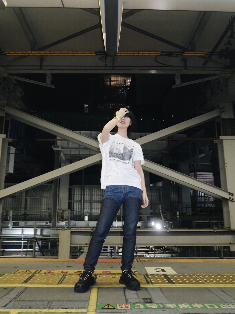「RICHARDSONの【Richardson】Richardson x GREY ORGANISATION ALIVE AND AWAKE LONG SLEEVE（Tシャツ/カットソー、ホワイト系）」を使った、ミドリさん（レディース・163cm）の秋コーディネートの1枚目の写真