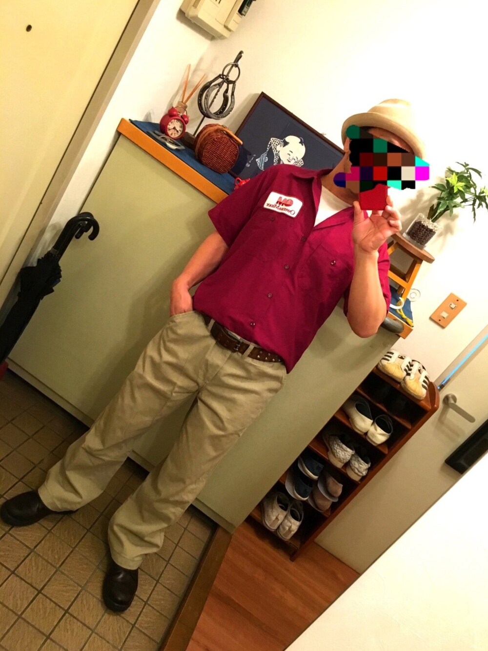 「シンプル、ワーク、古着、used、大人カジュアル、ootd、street、ストリート、ハット、カジュアル」｜「usedのアイテム（シャツ/ブラウス、レッド系）」を使った、中学６年生さん（メンズ・170cm）の春コーディネートの1枚目の写真
