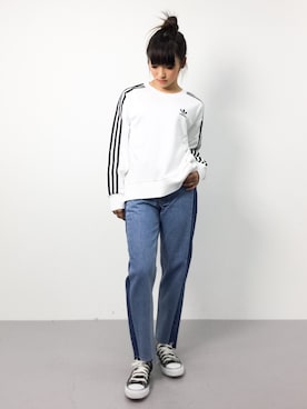 「AZUL by moussy（アズールバイマウジー）のフレイドヘムクラッシュストレートデニム（デニムパンツ）」を使った、ᴵᴷᴱᴺᴼᴿᴵ५✍⋆*さん（レディース・153cm）の春コーディネート