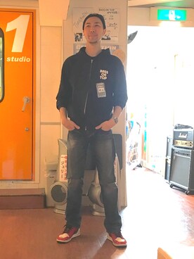 「BOYCOTT（ボイコット）のアイテム（パンツ）」を使った、しんしんさん（メンズ・182cm）の春コーディネート