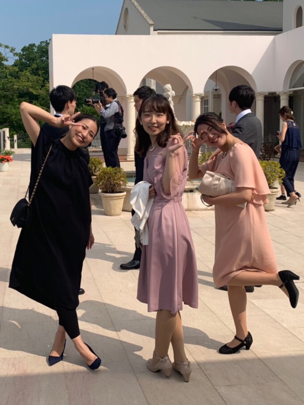 「ドレス、お呼ばれ服、結婚式 ワンピース、都会的、モノトーン、上品、被らない、大人スタイル、今どきお呼ばれ服、フォーマル」｜「ENFOLDのアイテム（ワンピース、ブラック系）」を使った、yukimiさん（レディース・153cm）の夏コーディネートの1枚目の写真