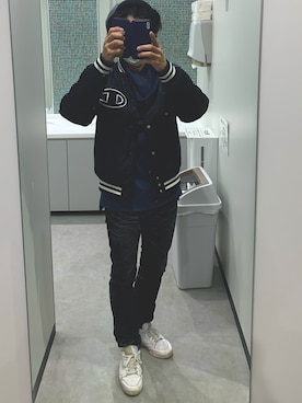 「Champion（チャンピオン）のアイテム（スタジャン）」を使った、つばささん（メンズ・171cm）の冬コーディネート