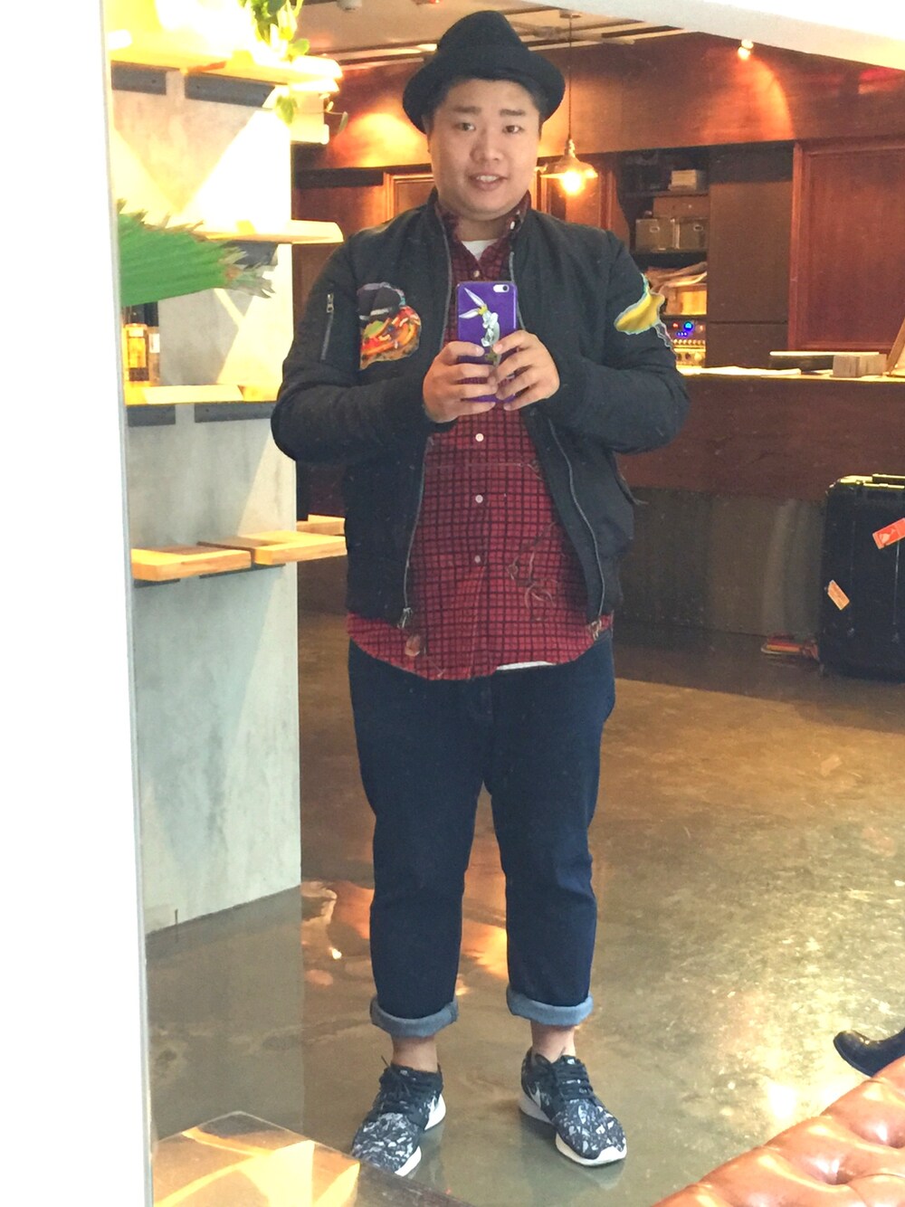 「winter、streetstyle、NIKE、Ralph Lauren、UNIQLO」｜「UNIQLOのアイテム（デニムパンツ、ブルー系）」を使った、Eric Wangさん（メンズ・173cm）の秋コーディネートの1枚目の写真