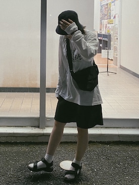「メンズライクコーデ」｜「アイテム（サンダル）」を使った、Himaさん（レディース・165cm）の夏コーディネート