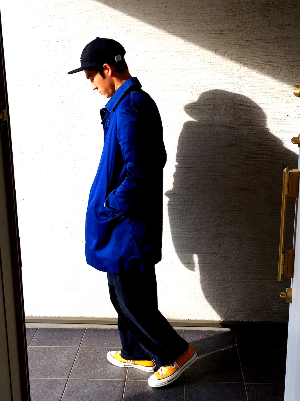 「アキコーデ」｜「Mighty ShineのMighty Shine FLATS（キャップ、ブラック系）」を使った、yoshiro111さん（メンズ・176cm）の秋コーディネートの1枚目の写真