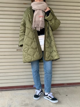 「MOUSSY（マウジー）のMVS SKINNY（デニムパンツ）」を使った、ちぴょんさん（レディース・162cm）の冬コーディネート