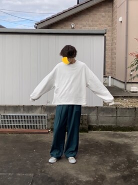 「FEKETE（フェケテ）のアイテム（パンツ）」を使った、しんさん（メンズ・178cm）の秋コーディネート