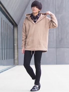 シャツ ブラウスを使った ベージュパーカー の人気ファッションコーディネート Wear