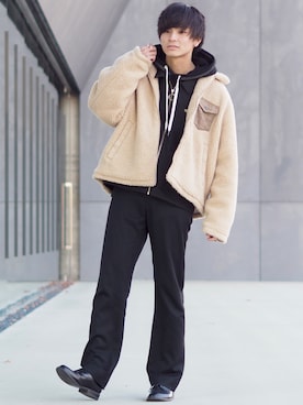 「INTER FACTORY（インターファクトリー）のWEARISTA Suzu × INTER FACTORY　ヨーク付きステッチパーカー（パーカー）」を使った、ユウトさん（メンズ・177cm）の冬コーディネート