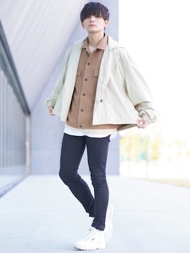 「ZIP FIVE（ジップファイブ）のアイテム（トレンチコート）」を使った、ユウトさん（メンズ・177cm）の春コーディネート