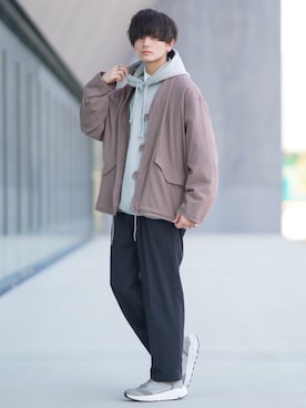 「DOOPZ（ドープス）のアイテム（パーカー）」を使った、ユウトさん（メンズ・177cm）の春コーディネート