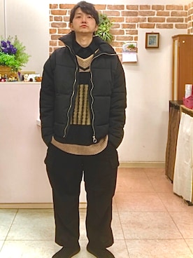 「YON（ヨン）のアイテム」を使った、ネッカレルヤさん（メンズ・178cm）の冬コーディネート