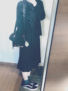 「MERLOT（メルロー）のチャイナボタンニットカーディガン1990（カーディガン/ボレロ、ブラック系）」を使った、はるさん（レディース・156cm）の秋コーディネート