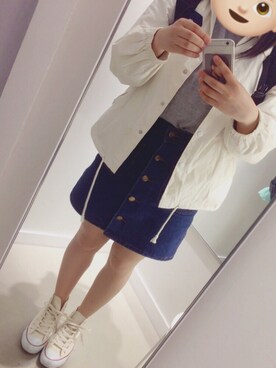 「SPINNS（スピンズ）のアイテム（デニムスカート）」を使った、Jessieさん（レディース・153cm）の春コーディネート