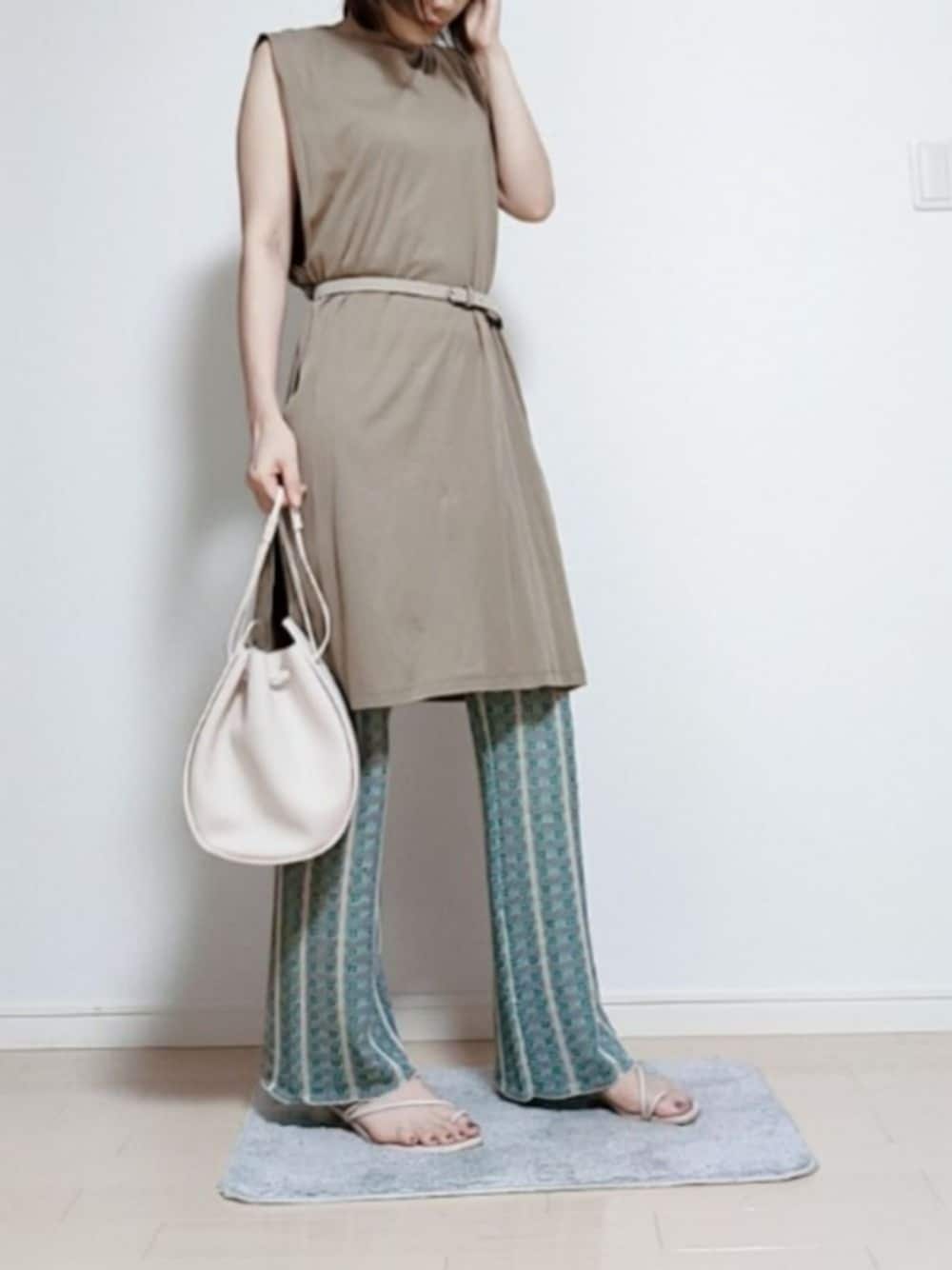 RIM.ARK（リムアーク）の「Side open long cut tops（Tシャツ