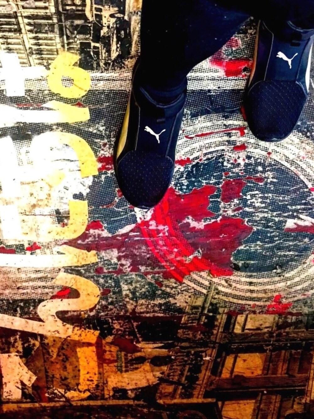 「slipons、slipon、black、DSW、newyork、PUMA、sneakers、sneaker、blackandgold、chic」｜「PUMAのアイテム（スニーカー、ブラック系）」を使った、Chubby-Gangさん（レディース・160cm）の冬コーディネートの1枚目の写真