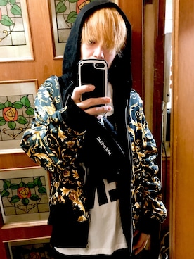 「アイテム（MA-1、ゴールド系）」を使った、syoさん（メンズ・166cm）の冬コーディネート