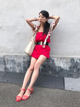 「ボッテガヴェネタ」｜「アイテム（アクセサリー）」を使った、euro flat PRESS lisaさん（レディース・157cm）の夏コーディネート