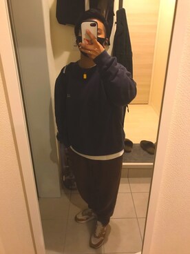 「TOMMY HILFIGER（トミーヒルフィガー）のアイテム（スウェット）」を使った、YUKIさん（メンズ・154cm）の春コーディネート
