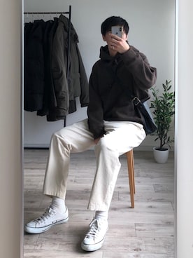 「白パンツコーデ」｜「アイテム（その他）」を使った、Rさん（メンズ・178cm）の冬コーディネート