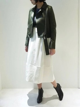 「アイテム（ライダースジャケット、グリーン系）」を使った、agot.さん（レディース・165cm）の秋コーディネート
