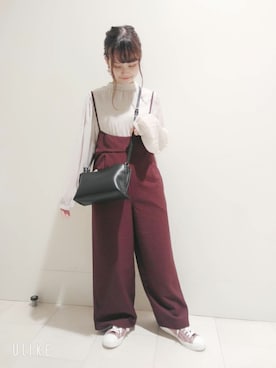 「earth music&ecology（アースミュージックアンドエコロジー）のかるいかばん×earth ショルダーバッグ ＊（ショルダーバッグ）」を使った、ゆいさん（レディース・147cm）の秋コーディネート