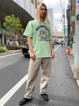 「AVIREX（アヴィレックス）のアイテム（スリッポン）」を使った、ダイキさん（メンズ・176cm）の春コーディネート