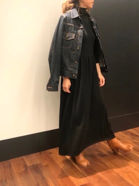 「TODAYFUL（トゥデイフル）のセルビッチノンウォッシュジーンズジャケット（デニムジャケット、ブルー系）」を使った、meeeeeさん（レディース・160cm）の秋コーディネート