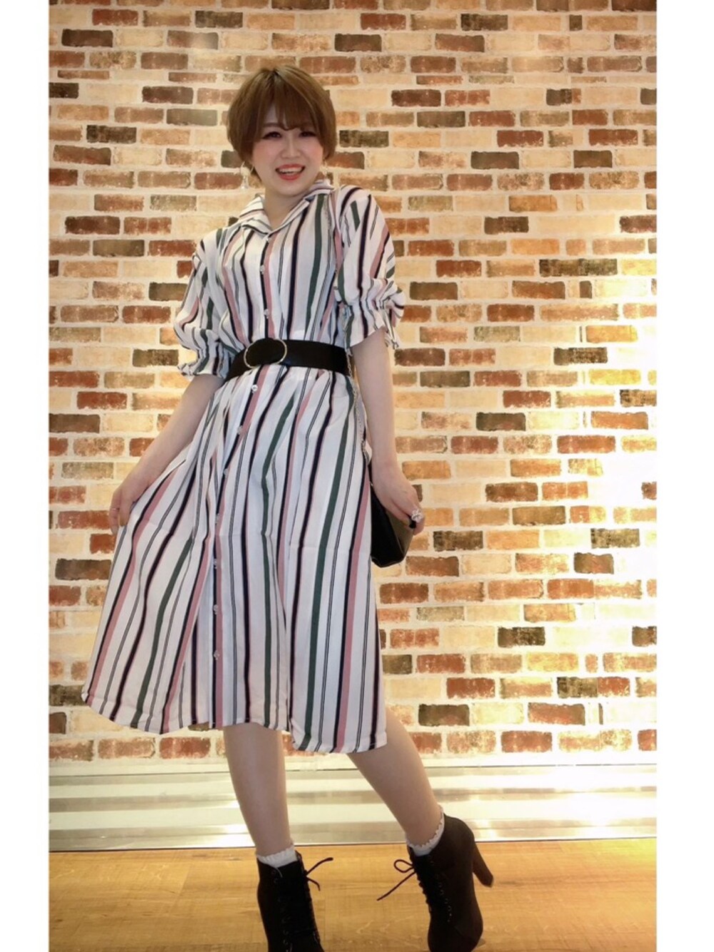 「休日スタイル、オトナカジュアル、休日コーデ、春、スカート、シャツワンピ、かわいい、きれいめコーディネート、プチプラ」｜「shawtyのアイテム（シャツワンピース、ホワイト系）」を使った、yu❤︎ さん（レディース・157cm）の春コーディネートの1枚目の写真