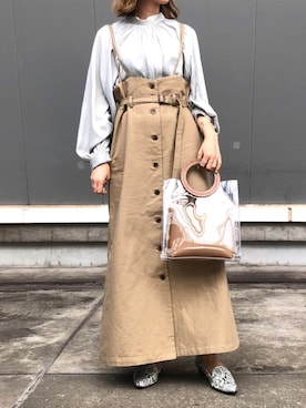 「アイテム（パンプス、グレー系）」を使った、meaningさん（レディース・157cm）の春コーディネート