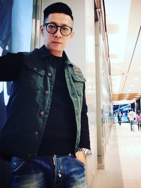 「DSQUARED2（ディースクエアード）のアイテム（ベスト）」を使った、mdrz1128さん（メンズ・170cm）の冬コーディネート