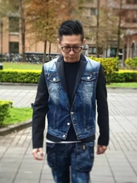 「DSQUARED2（ディースクエアード）のアイテム（デニムジャケット）」を使った、mdrz1128さん（メンズ・170cm）の冬コーディネート