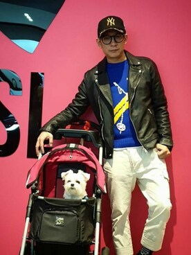 「DSQUARED2（ディースクエアード）のアイテム（チノパンツ）」を使った、mdrz1128さん（メンズ・170cm）の冬コーディネート