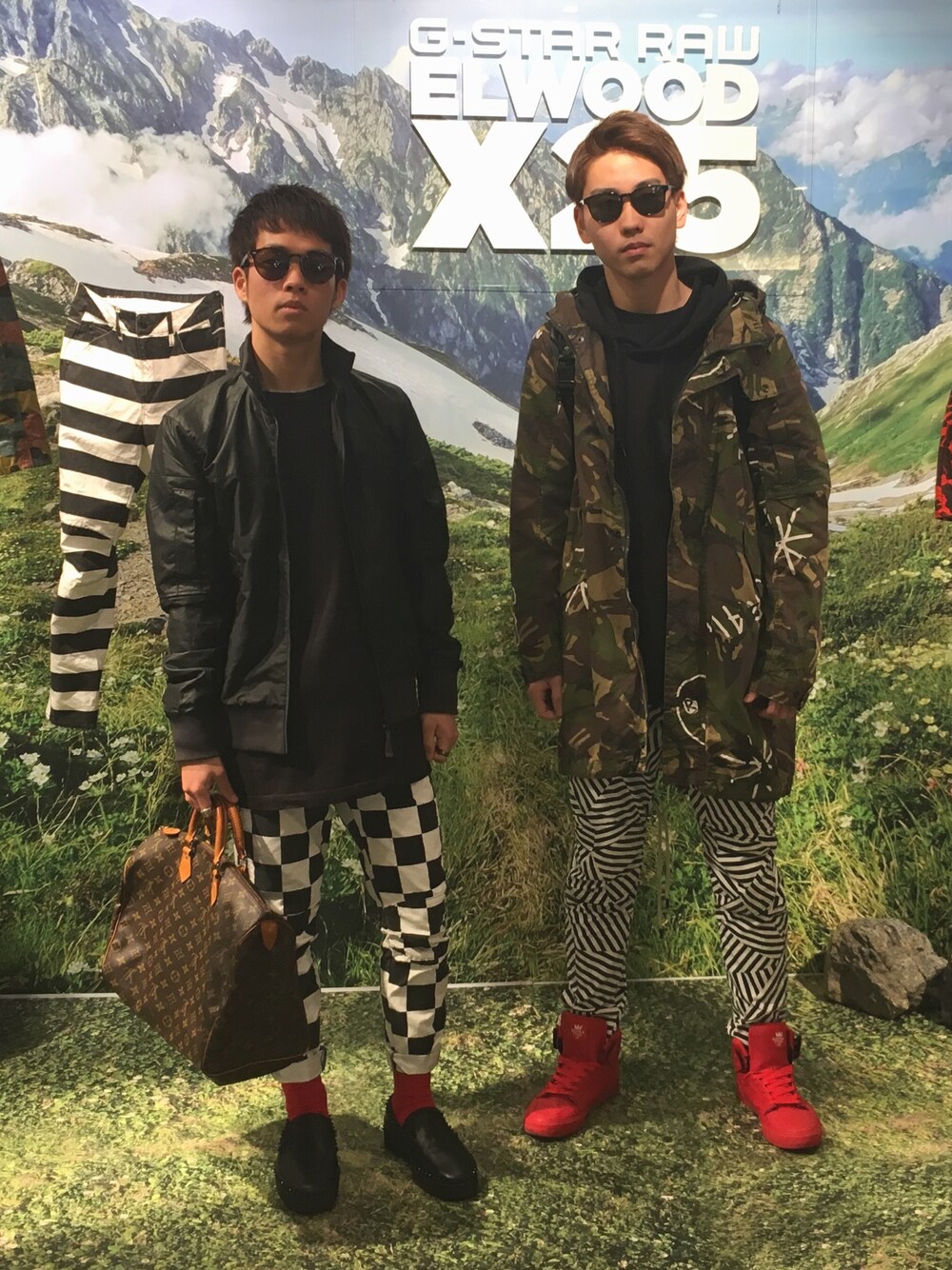 「G-STAR RAW(G-STAR RAW)、LouisVuitton、Christian Louboutin、UNIQLO、MCM、elwood、Pharrell Williams」｜「Ray-Banの【Ray-Ban（レイバン）】（サングラス、ブラウン系）」を使った、ユウスケさん（メンズ・165cm）の春コーディネートの1枚目の写真