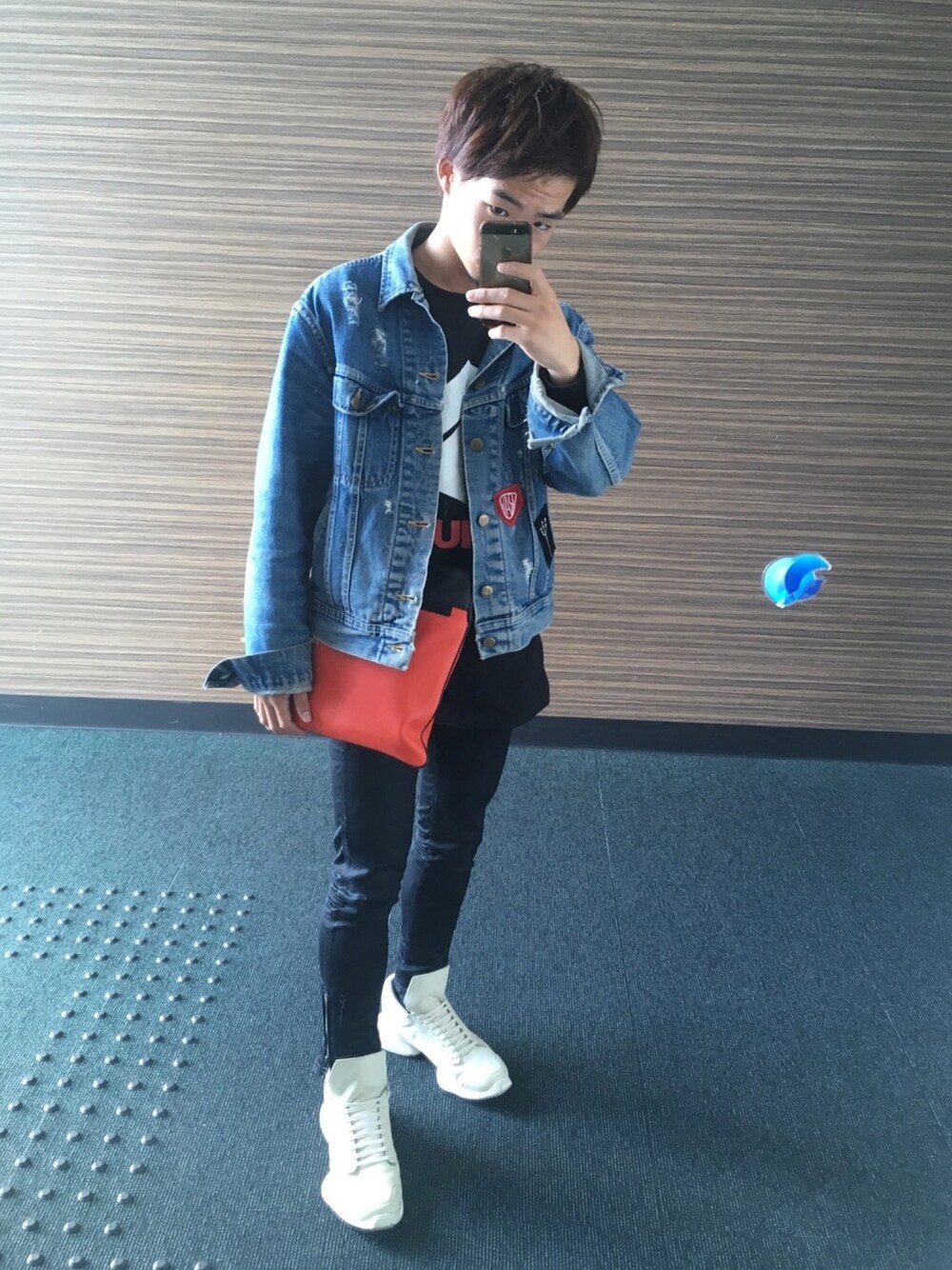「LEE、H&M、justinbieber、COACH、G-STAR RAW(G-STAR RAW)、RICK OWENS、古着、ootd、デニム」｜「H&Mのアイテム（Tシャツ/カットソー、ブラック系）」を使った、ユウスケさん（メンズ・165cm）の秋コーディネートの1枚目の写真