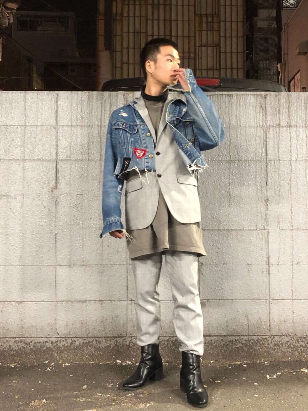 「RICK OWENS、Maison Margiela、GU、H&M、古着、vintage、モード、ストリート、オトナカジュアル、セットアップ」｜「Rick Owensのアイテム（Tシャツ/カットソー、グレー系）」を使った、ユウスケさん（メンズ・165cm）の春コーディネートの1枚目の写真